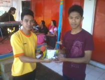 serah terima hadiah nasabah baru